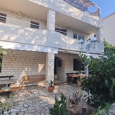 Apartments Lucija-Klara Brodarica  Zewnętrze zdjęcie
